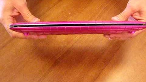 ASUS Eee PC 1008P Karim Rashid Collection Pink laptop