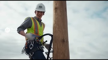 He Froze on the Pole… for the Funniest Reason! 🤣⚡