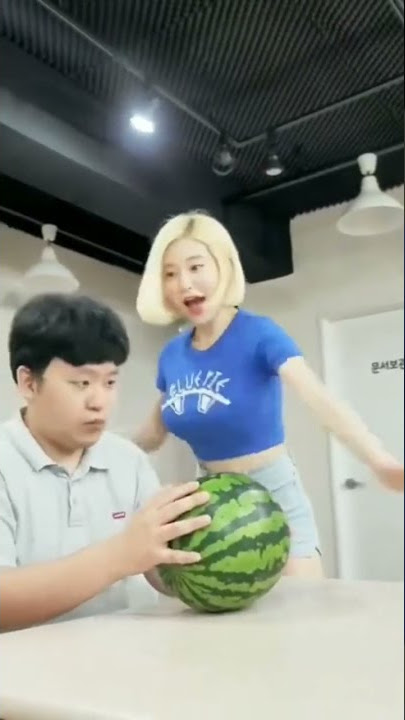 sexy dj soda