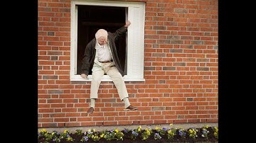 Review Phim Ông Già 100 Tuổi