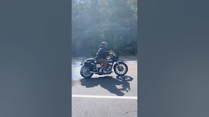 Harley Rolling Burnout off the Rev Limiter