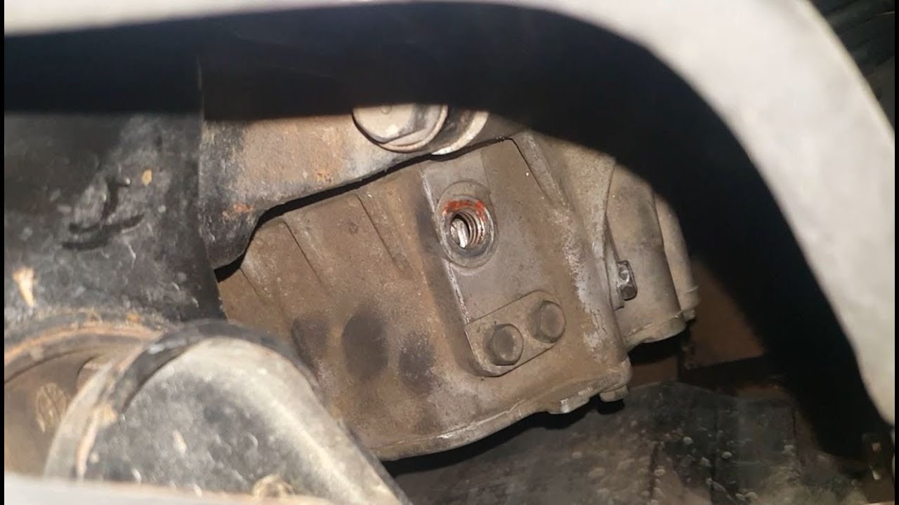 KIA Carnival Sedona 2004 manual gearbox fill plug - YouTube