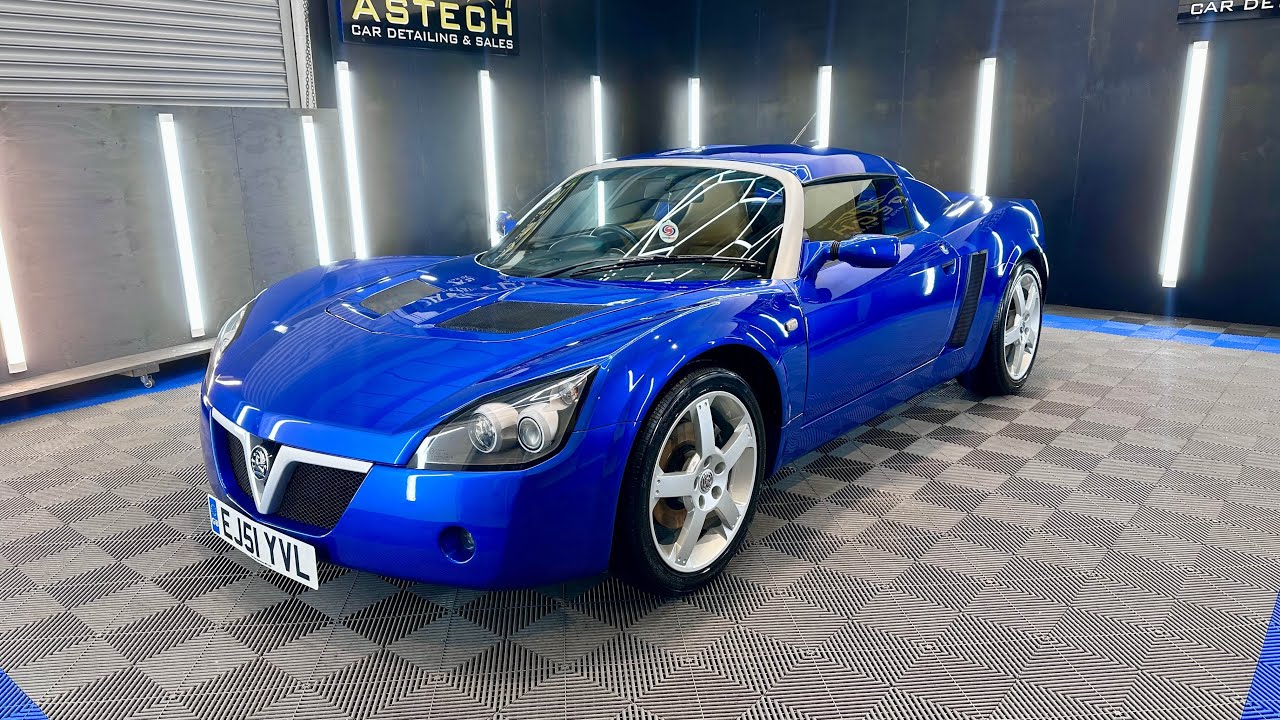 2001 Vauxhall VX220 Convertible 2.2i 16v Targa 2dr Petrol Manual (205 g/km, 145 bhp) Walkaround