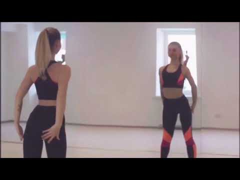 Тренер Анна. Студия растяжки @upgrade_yb