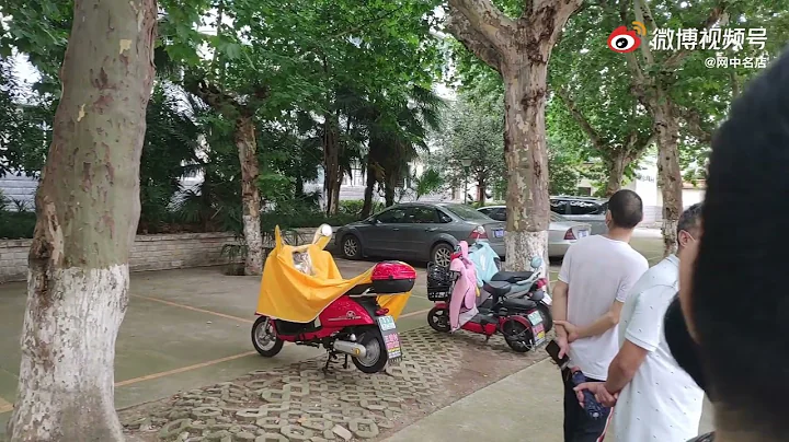 Nanjing Mass Tests Residents for COVID-19 as Chinese City Battles Delta Variant Outbreak