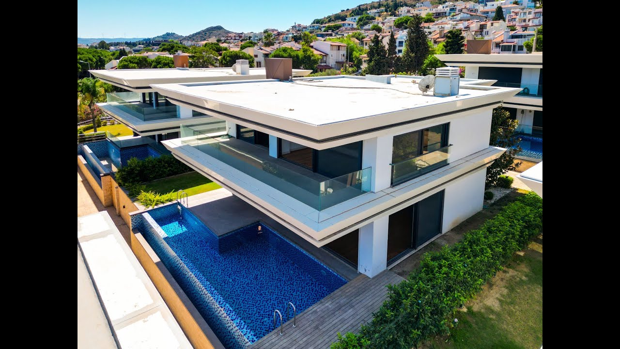 Urla İskele Mahallesi Satılık 4+1 Lüks Dubleks Villa Çekimi