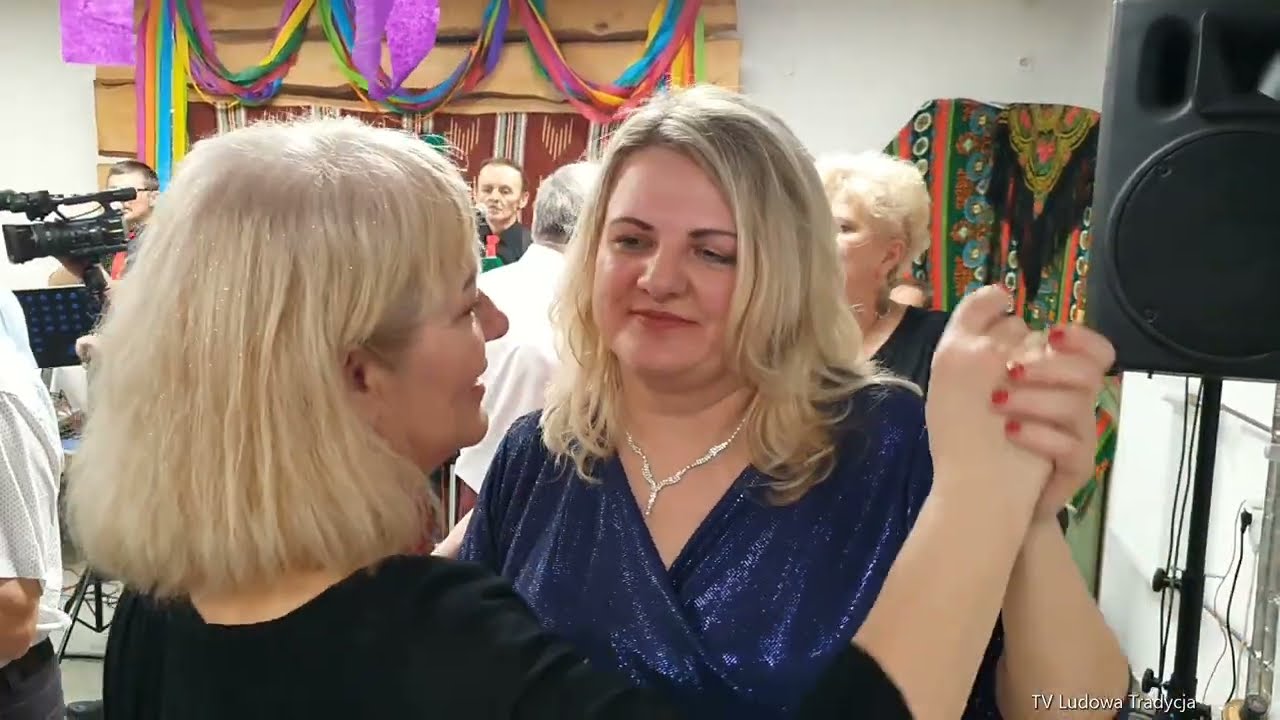 CIEMNA NOCKA KSIĘŻYCOWA NAD DOLINĄ Kapeli Stąporkowskiej