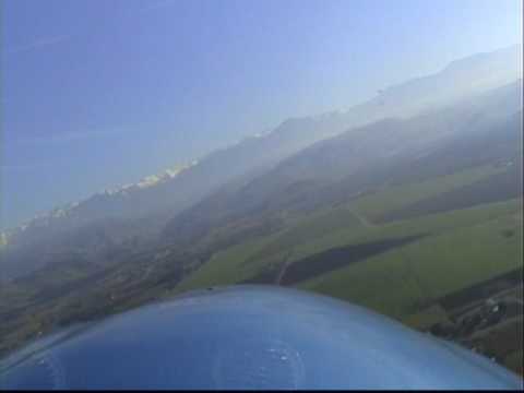 Landing at Woodlake California for Breakfast at the Runway Cafe.