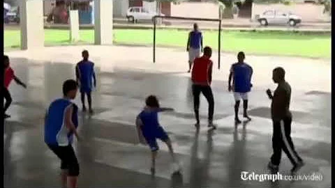 Gabriel Muniz - AMAZING Footless Soccer Player to ...