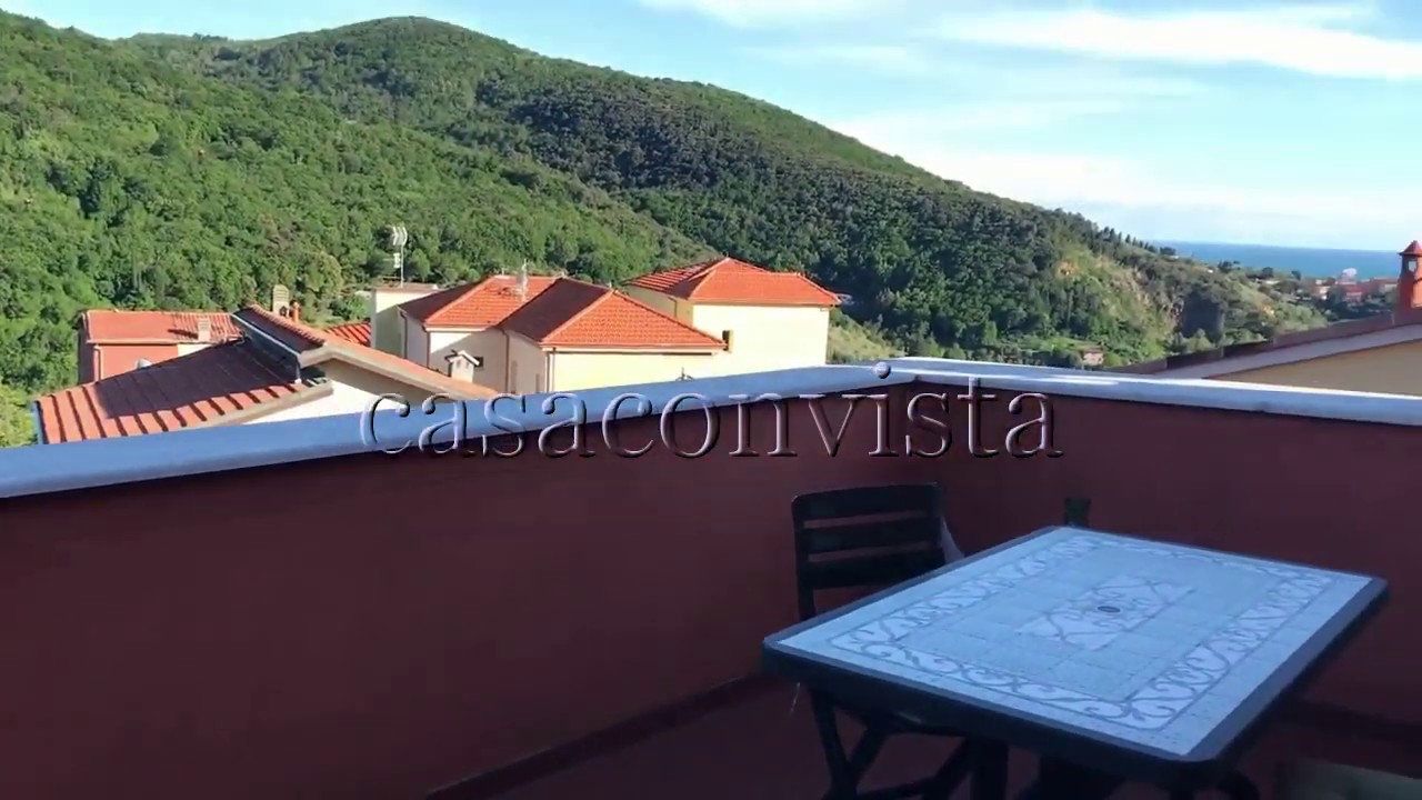 Sea-view townhouse in Cerri