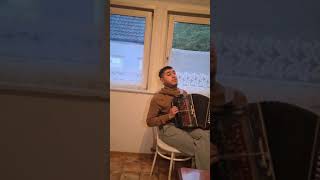 картинка: цыган рамир от всего сердца спел песню ПАПИНА ДОЧКА