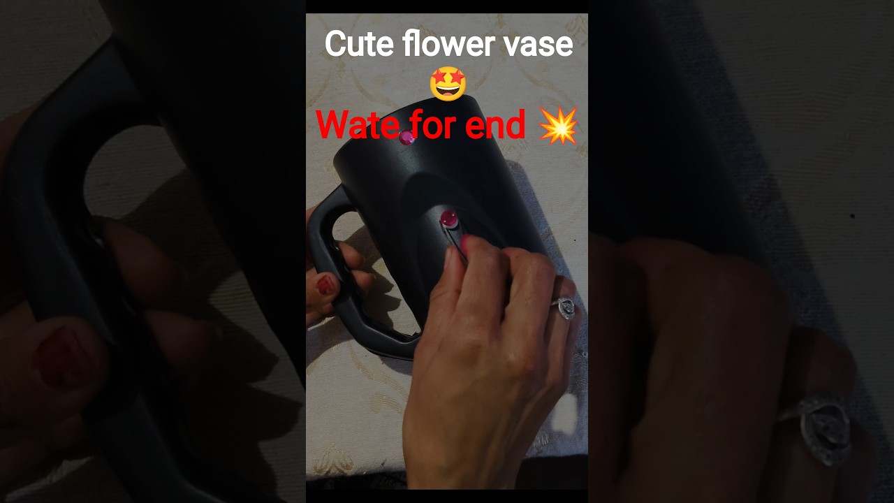 Plastic Mug Craft Idea 💡 | Mirror Work Flower Vase | DIY Decor 