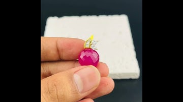 Mặt Dây Đá Ruby