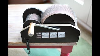 чешем шерсть на кардочесе от Dovna Enterprises чешем шерсть на кардочесе от Dovna Enterprises