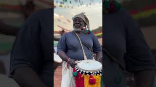 Festival Rendez-vous chez nous à Bamako Malick Dramé, légende vivante du théâtre malien, en action
