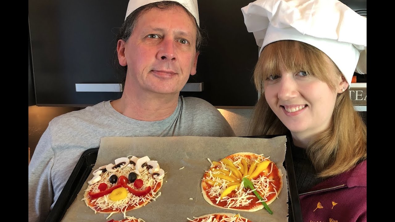 LÖZA TV - Folge 8 - Hmm, lecker! - Pizza-Gesichter - YouTube