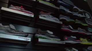 Running In Bare Feet Has Advantages, Disadvantages