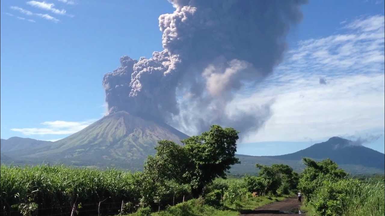 Porque erupciona el volcan