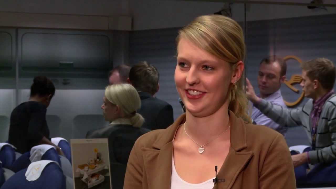 Flugbegleiter Flugbegleiterin Ausbildung Gehalt Und Bewerbung