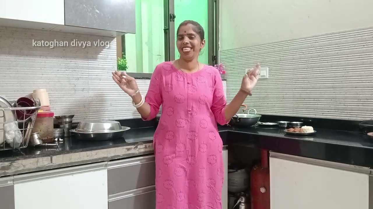 आज तो घर वालों ने बोला हर दिन हमें कुछ नया ही मिल रहा अब तो बाजार में खाना बंद#vlog#foodvlogger