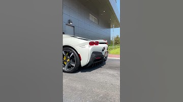 Ferrari SF90 Stradale in Bianco 🤍🤍🤍