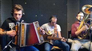 Video thumbnail of "The Minions trio - Pod Šempolajem"