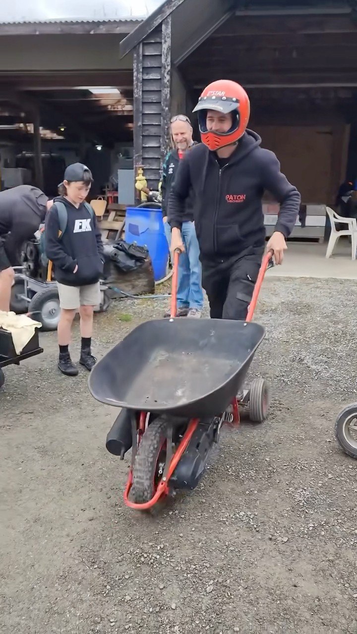 #JasonDeruloTV // Wheelbarrow ? #GotPermissionToPost From @PatonMachines #FromTheIslands