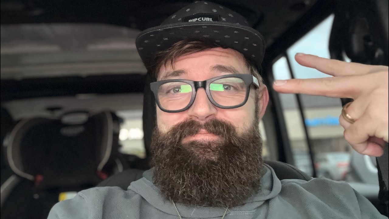 You’re welcome here. All love here. Come hang out with me and Jesus 😁🙏🏻♥️