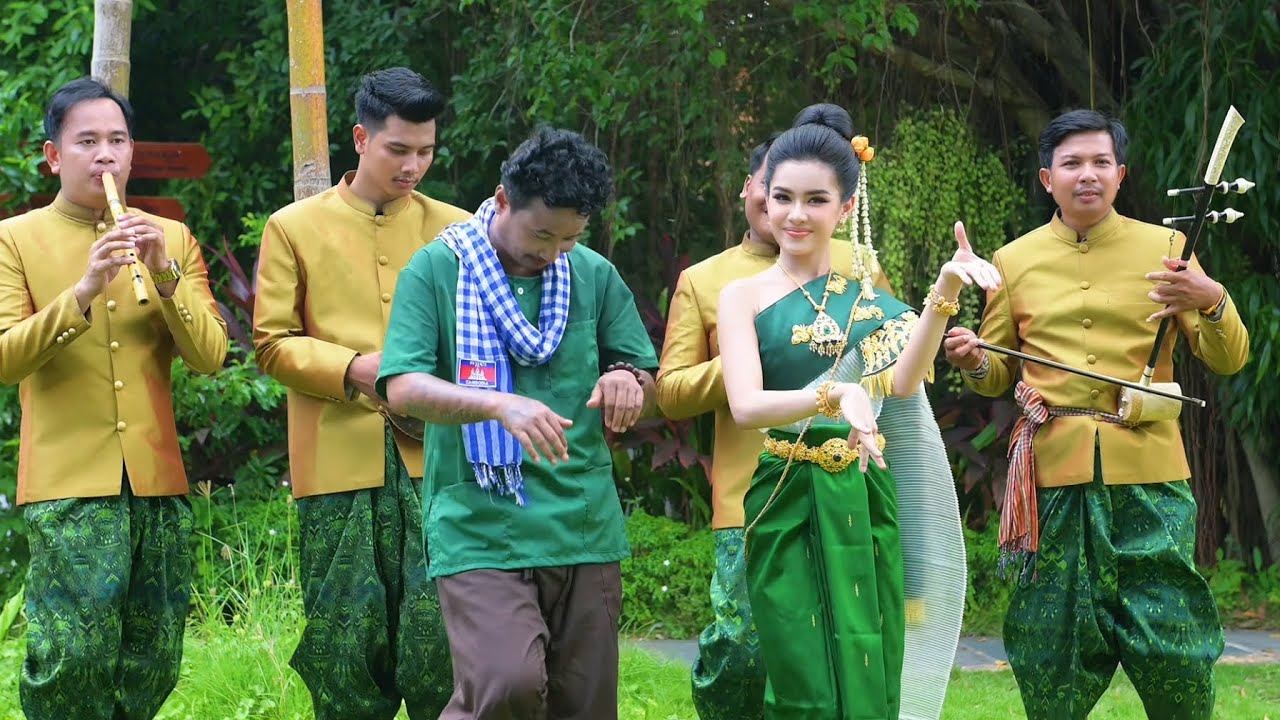 ផ្កាក្រវ៉ាន់ ច្រៀងឡើងវិញដោយ: ល្អហួស & DJកណ្តុរ