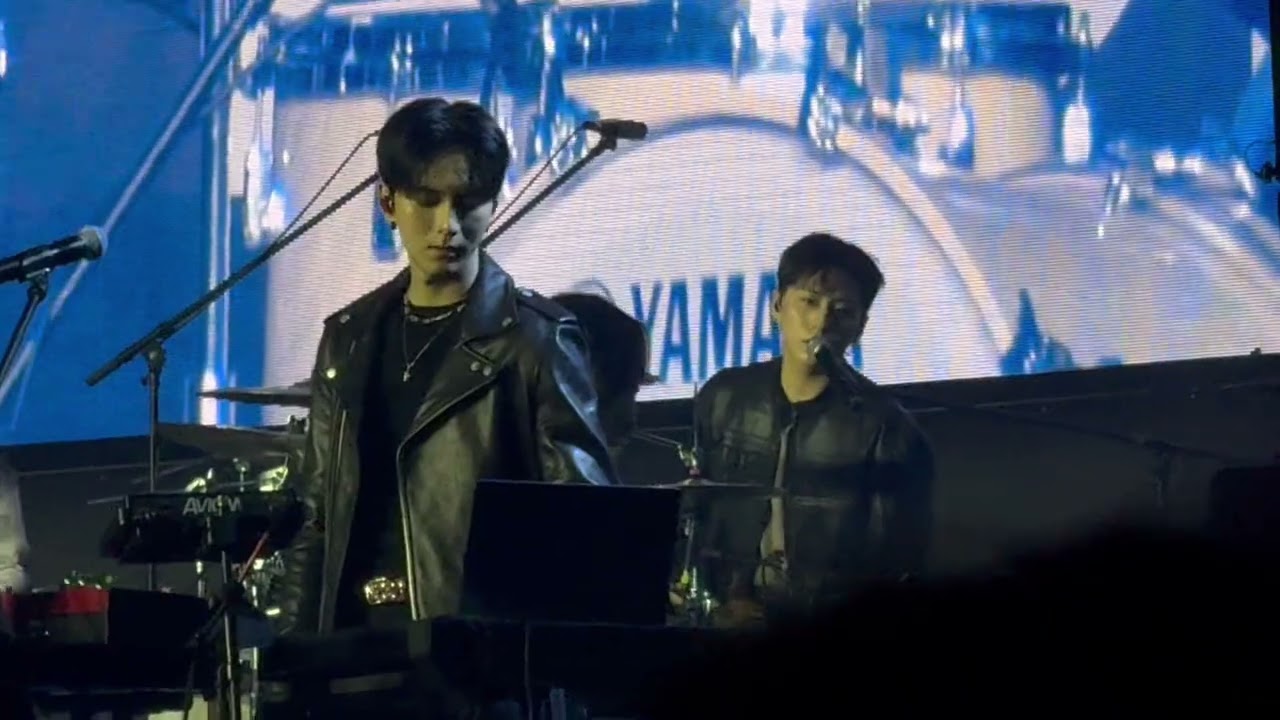 260201 Man in the Box - Xdinary Heroes(엑스디너리 히어로즈) | 2026 FIRST MUSIC STATION