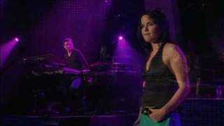 The Corrs - Runaway - Montreux 2004