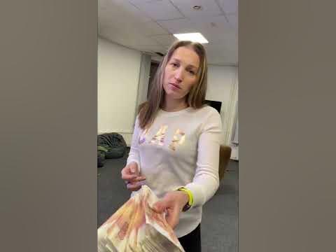 Сын миллионеров моет свои носки - YouTube