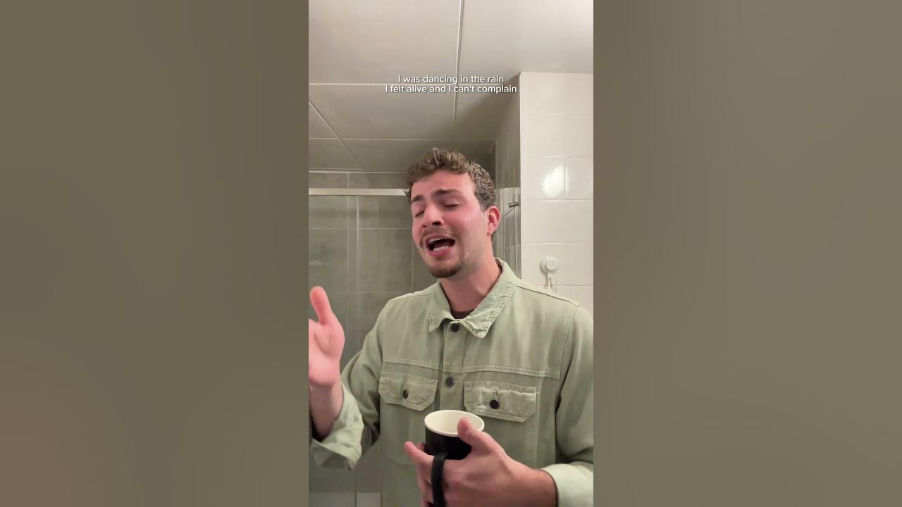 Singing in the bathroom #singer #singing #cover #runaway #aurora