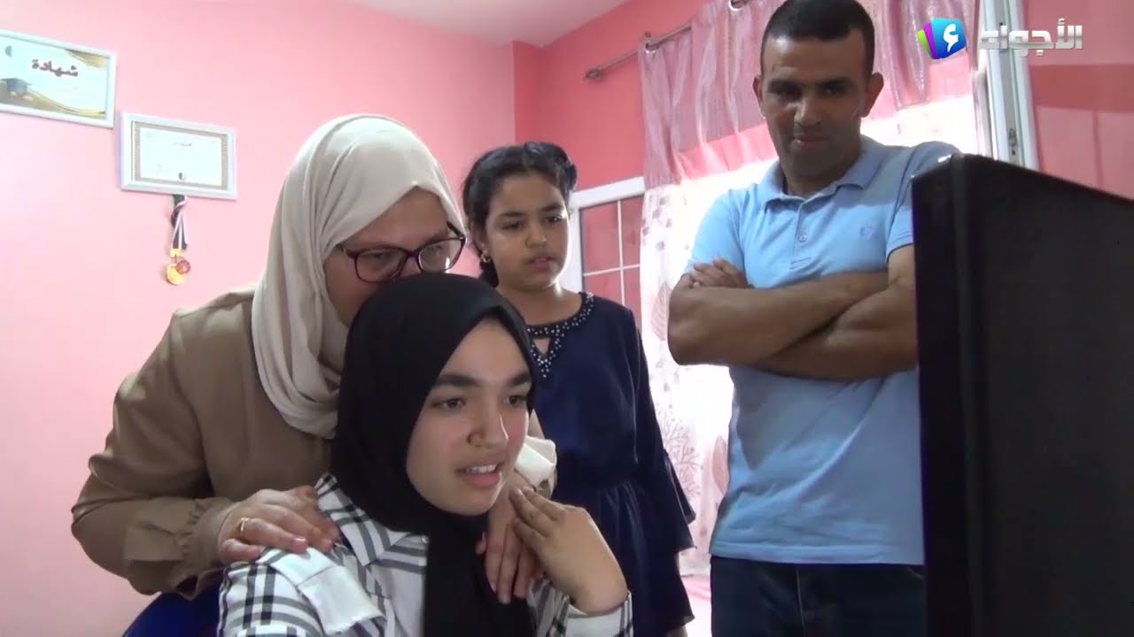 شاهد ردة فعل صاحبة أعلى معدل في شهادة التعليم المتوسط بولاية مستغانم  بعد اكتشاف معدلها