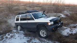 :      10 .  Isuzu Bighorn & Lexus LX470