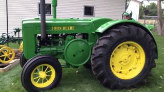 Starting & Driving 1945 John Deere Model D Tractor