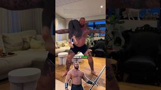 a esposa do atleta Hafthor Bjornsson, um dos strongman mais fortes do mundo