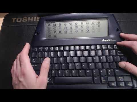 Exploring the AlphaSmart Dana PalmOS Electronic Wordprocessor - ZCode Text Adventures and More