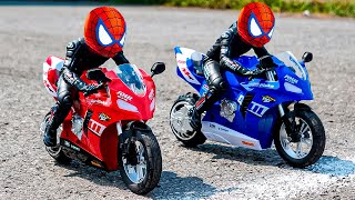 Homem Aranha CORRIDA de Carros e Motos de Controle Remoto ( Histórias de Super Heróis)