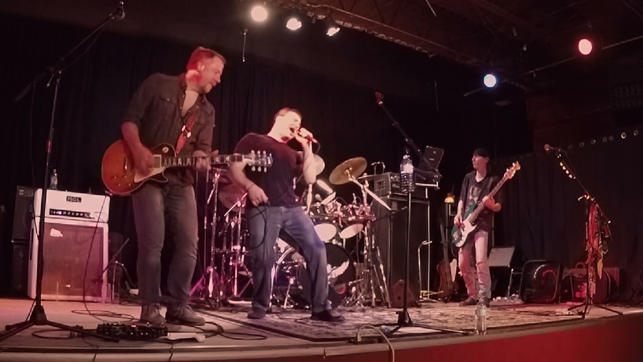 Dead 'til Friday    Highway Tune