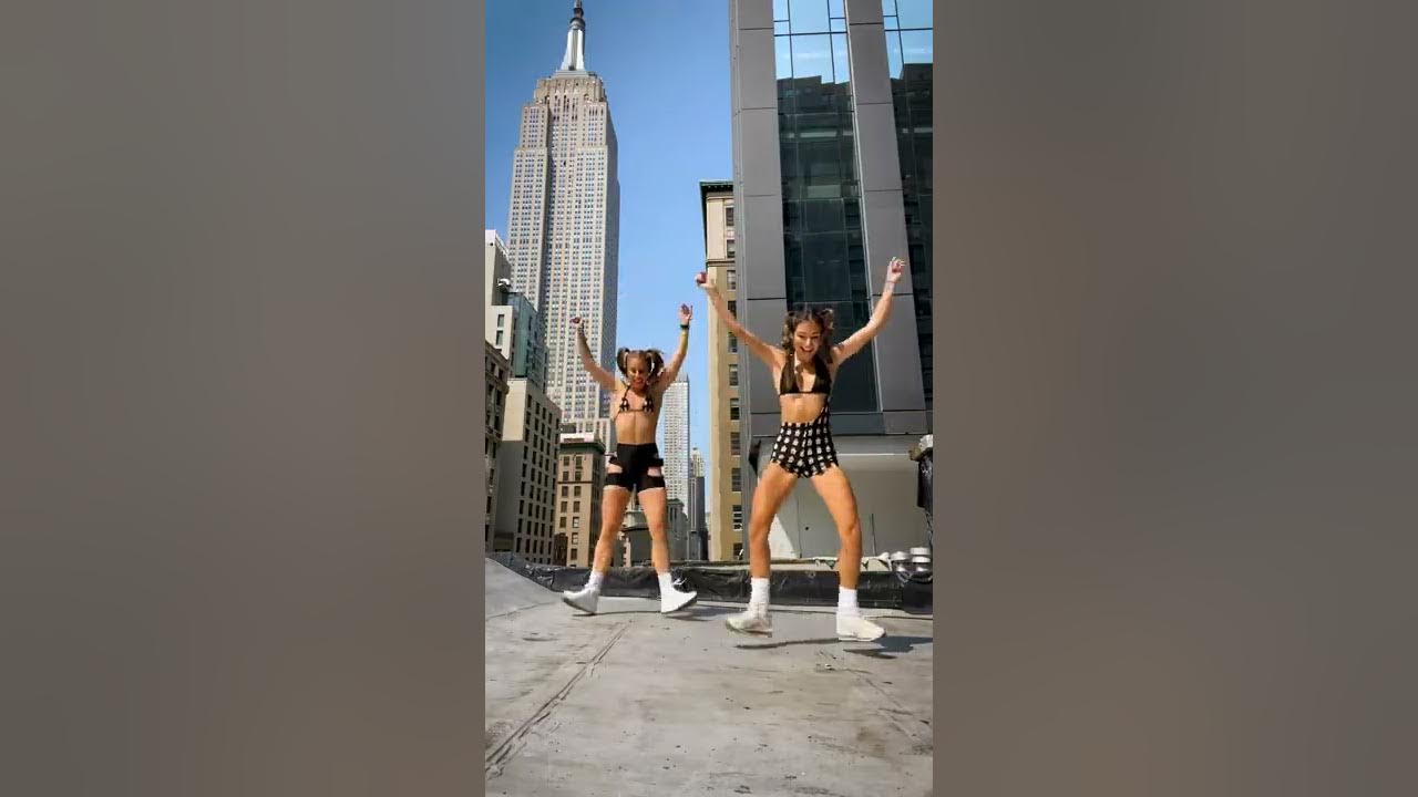 LMFAO - Party Rock Anthem π±π₯ New Shuffle Dance Shorts 2022 (Music Video) | with Elena Cruz LMFAO - Party Rock Anthem π±π₯ New Shuffle Dance Shorts 2022 (Music Video) | with Elena Cruz