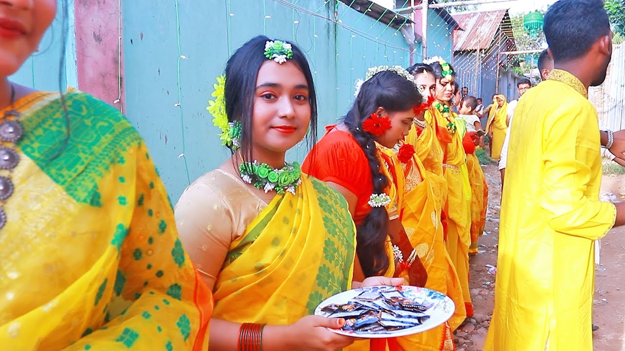 গায়ে হলুদ অনুষ্ঠান II আজ ময়নার গায়ে হলুদ II বরতে আইলো বরণী কন্যা II gaye haluder gan