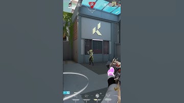 Blob peek in valorant 😂#bestvalorant  #valorant #valorantclips #funnyvalorant