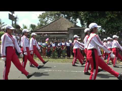 Cultural Parade Penebel, Bali, 2015.   16 SMP 1 Baris berbaris