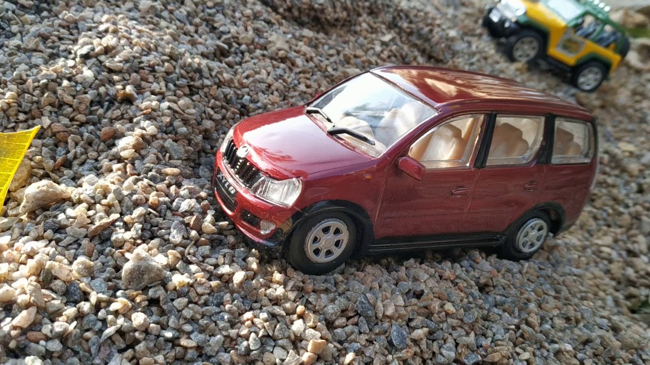 mahindra xylo toy (centy toy Coll 