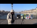 Michel lode peintre sur le pont des arts par un temps glacial 20 janvier 2017
