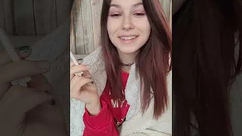 Cosa mettere sotto uno smoking femminile?