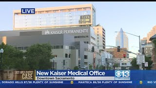 Local leaders are cutting the ribbon on kaiser permanente's new
outpatient medical offices.