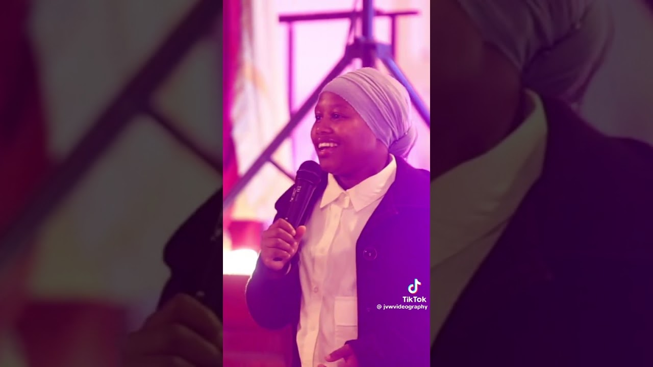 Ek skuil maar net by U