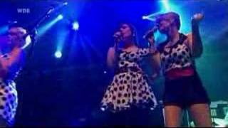 Why Did You Stay? - The Pipettes (live at Rocknacht)
